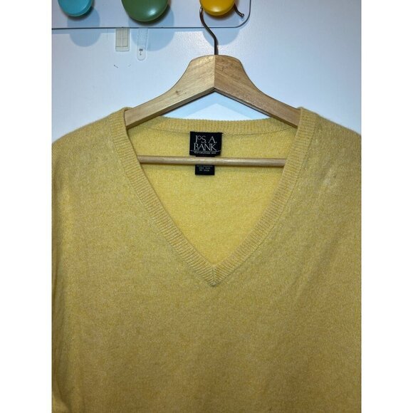 Jos. A. Bank 100 % Cashmere Yellow V-Neck Sweater Mens Large Soft Luxury Knit - Picture 2 of 6
